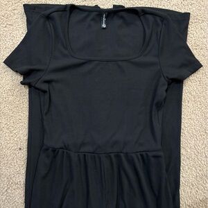 Black Sleeveless Top